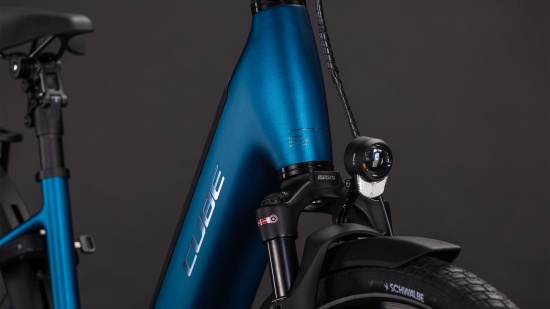Preview: Cube Supreme Hybrid Deluxe Pro 600 electricblue´n´chrome