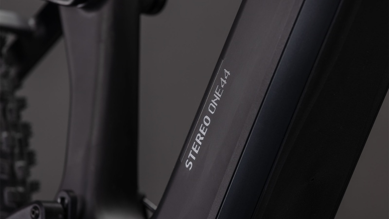 Cube Stereo Hybrid ONE44 HPC Race 800 blackline