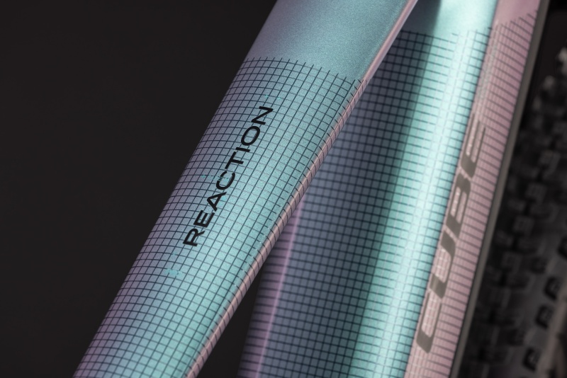Cube Reaction Hybrid Pro 800 polarlight´n´black